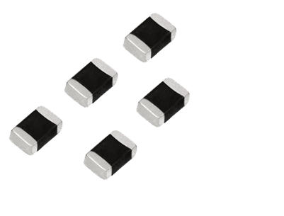 阻抗峰值频率更高、峰值更高的片式尖峰磁珠